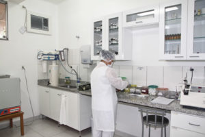 laboratorio-homeopatia-01